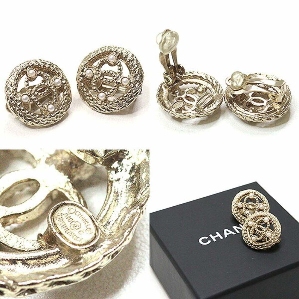 CHANEL Gold Pearl Logo Earrings - Picture 3 of 3